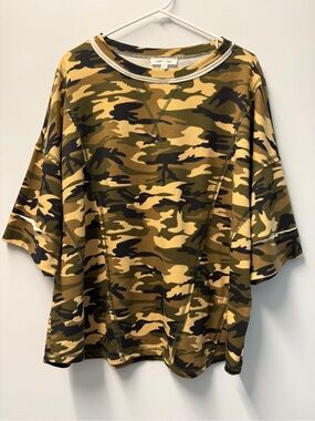 Camo Short-Sleeve Boxy Top - Olive Green